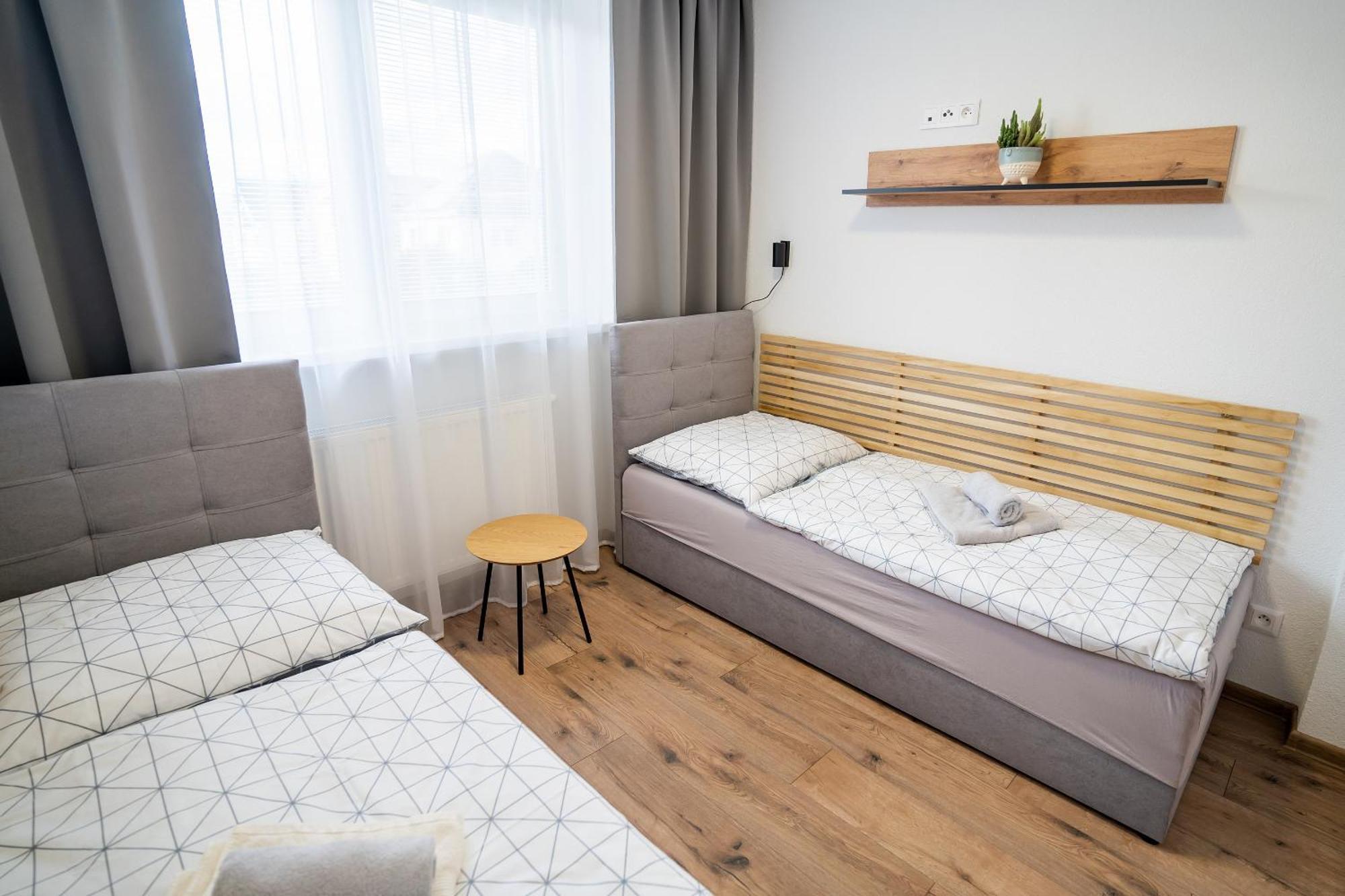 Apartmany Roster ลิฟตอฟสกีมิคูลาช ภายนอก รูปภาพ